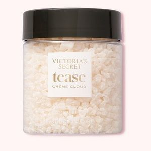 VS tease crème cloud bath crystals NWT
